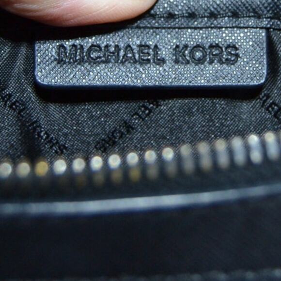 Michael Kors Jet Set Large Black Logo Crossbody Purse & Card Case Wallet Set - Picture 9 of 15